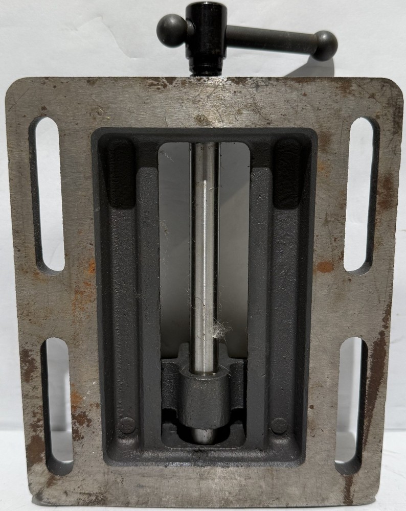 Dayton Machine Vise Fixed Base 4''