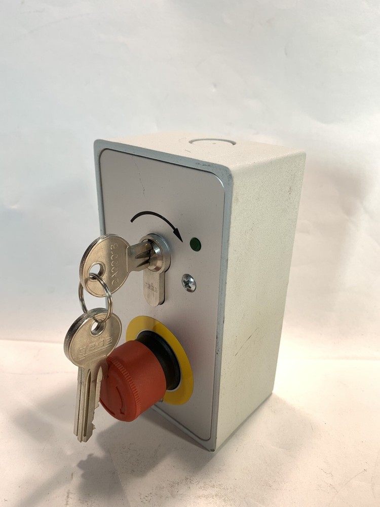 GEBA Surface Mount Keyed Wall Switch W/ Emergency E Stop Type S-APZ 2-1TR/2W.N