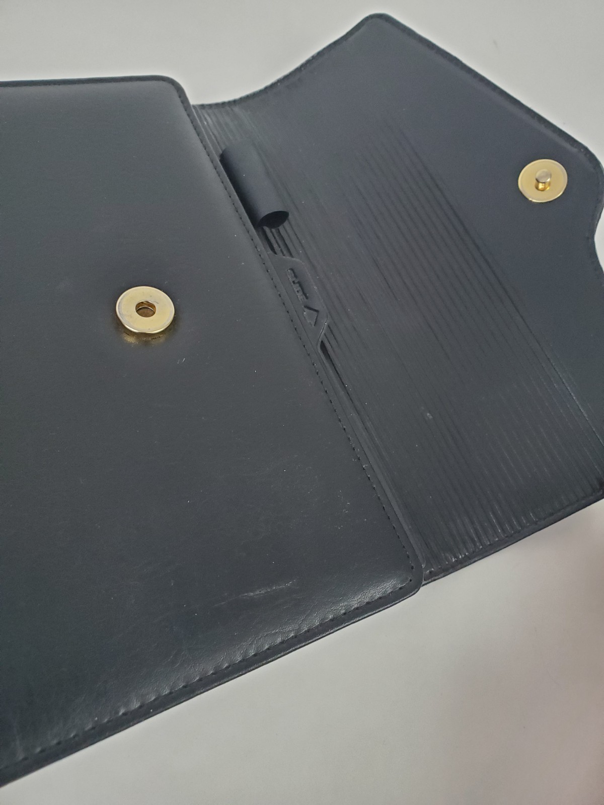 Day Runner Pro Business System 222-59 Organizer 7 Ring Binder maroon 8.5” by 9”