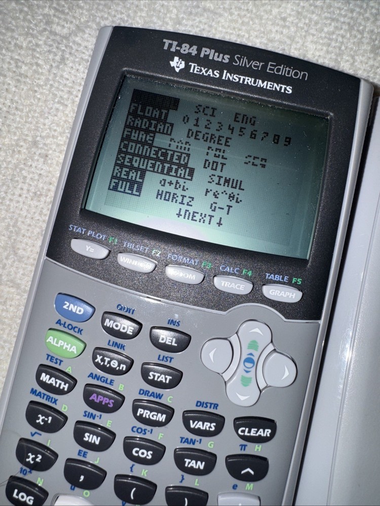 Texas Instruments TI-84 Plus Silver Edition Graphing Calculator Tested & Works