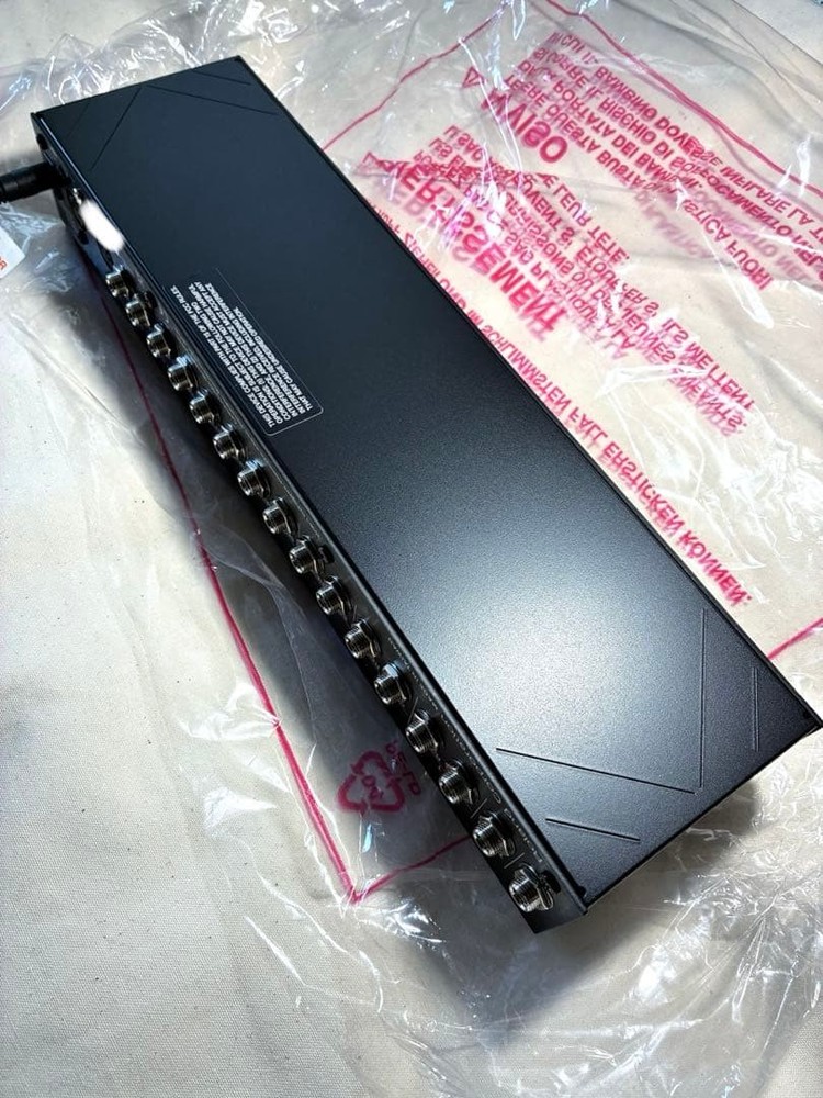 BOSS ES-5 Programmable Effects Switching System