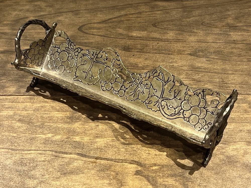 Vintage Studio Silversmiths Cracker Holder Grapevine Design Serve Ware 9” VTG