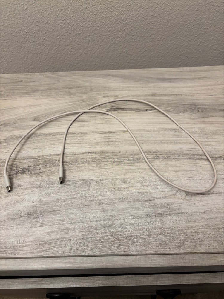 Meta Quest 3S 128GB – Headset Only + Charger – Fully Functional​
