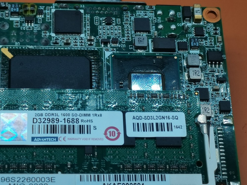 ADVANTECH MIO-2260 96S2260003E MAINBOARD