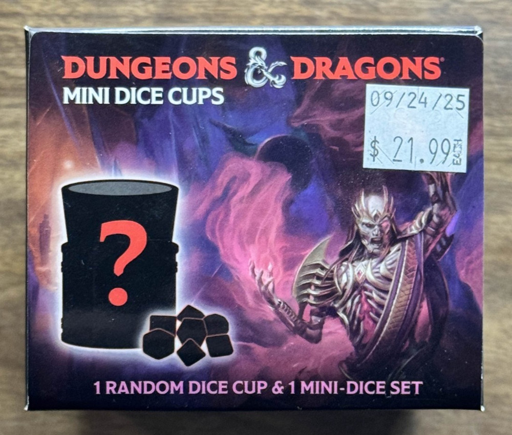 Dungeons & Dragons Series 2 Mystery Mini Dice Cup Set (RANDOM)