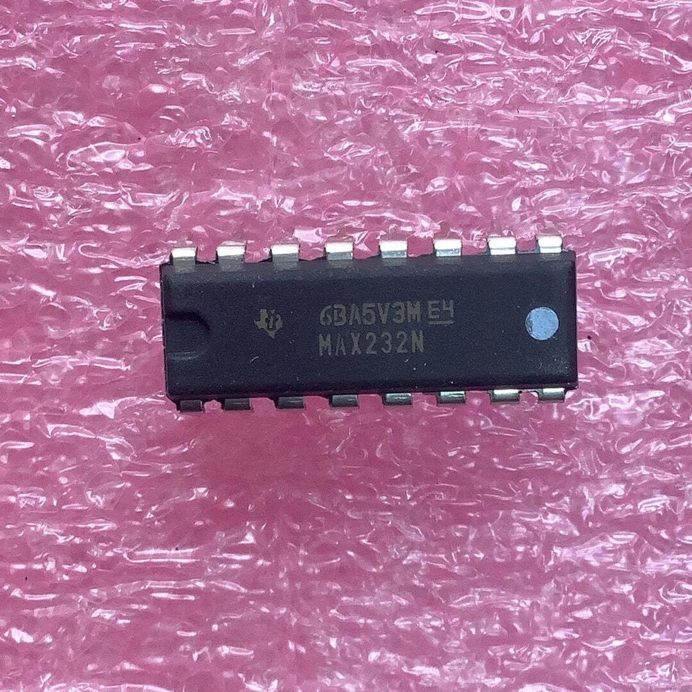 MAX232N - TI - Dual Driver/Receiver 16-pin DIP