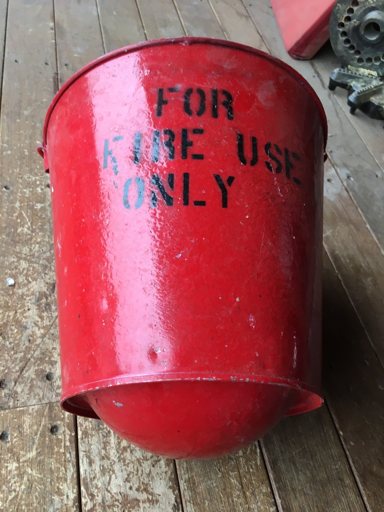 RED ROUND BOTTOM FIRE BUCKET