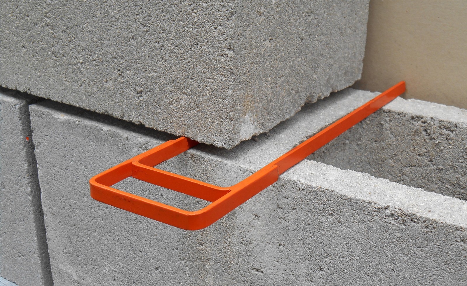 Masonry Fork & Compacting Trowel. Cement Block and Brick Joint Spacer Tool.