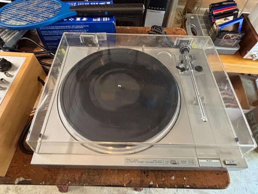 Vintage Sony PS-LX2 Turntable - Missing Headshell - Powers on