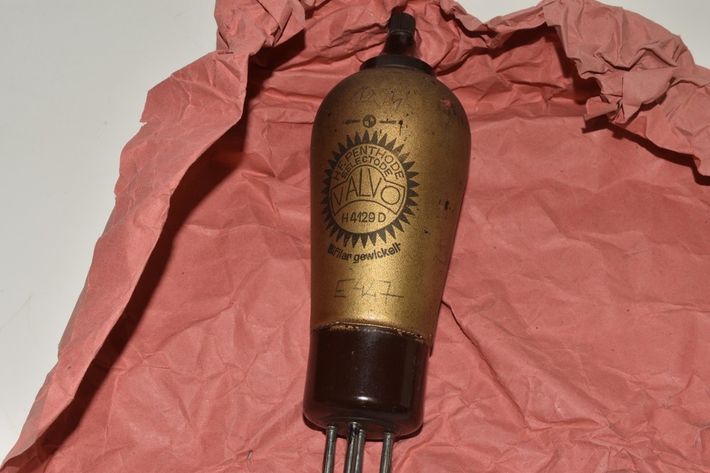 *LL* Valvo HF Penthode electrode H 4129 D (SRN18)