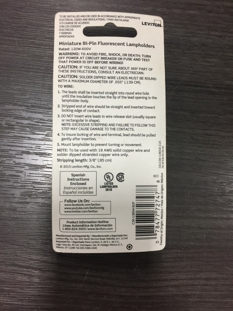 Leviton Plastic Medium Base Socket 1 pk