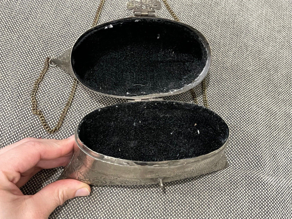 Vintage Antique Silver Played Coin Purse / Pillow Purse w/ Scrolling Design