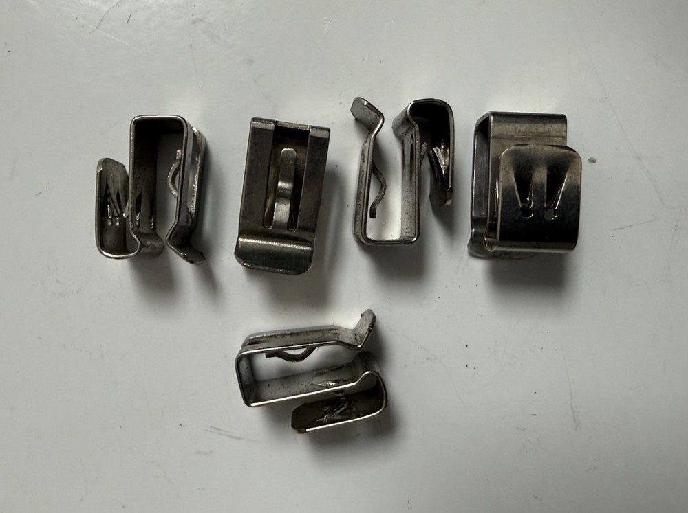 HellermannTyton 151-01699 Low Profile Metal Edge Clip MSC2LP. 1 Box 2,600 Each