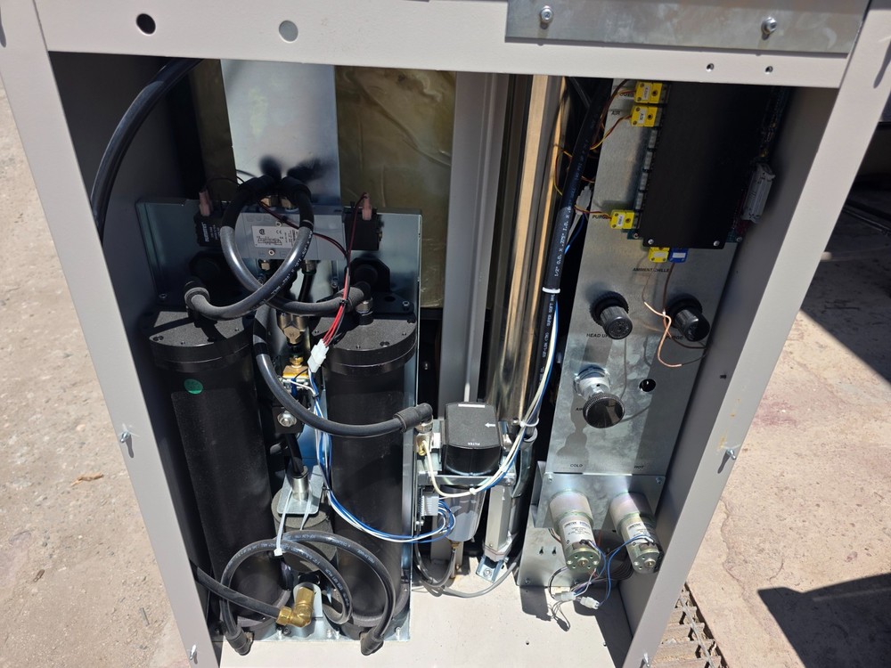 THERMONICS T-2500HFE PRECISION TEMPERATURE FORCING SYSTEM WITH HEAD - UNTESTED