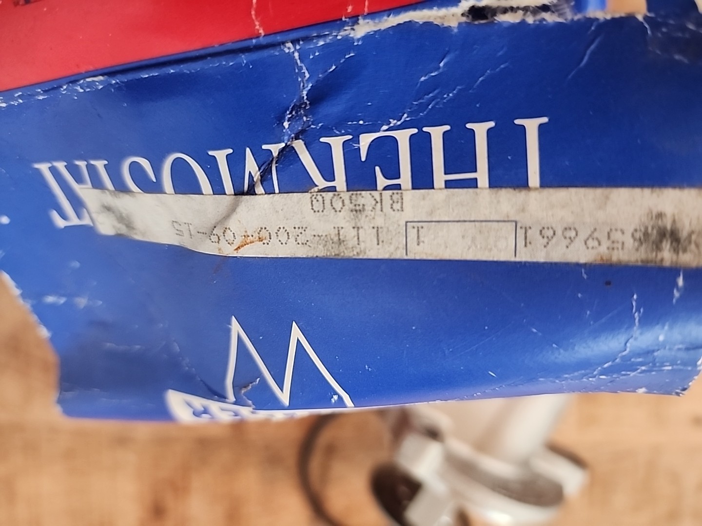 OEM 1112030875 Engine Coolant Thermostat Housing Assembly for Mercedes-Benz C180