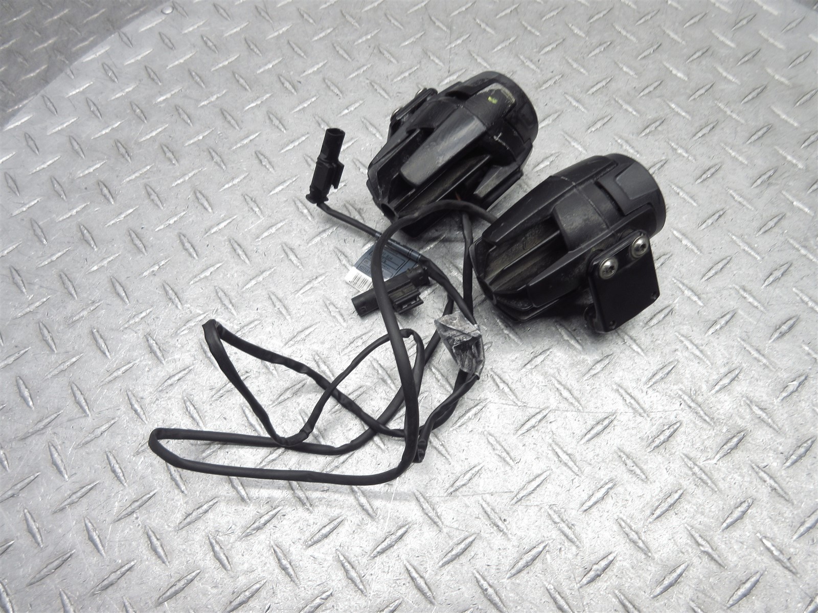 2014 10-16 BMW K1600 K1600GTL Front Fog Light Aux Auxiliary Accessory Lamp Pair