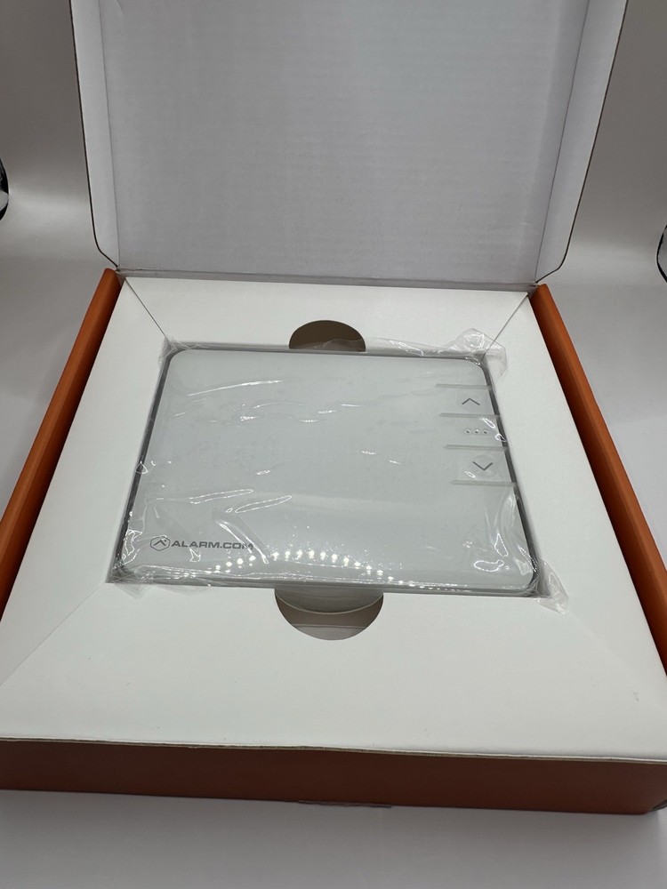 NEW ALARM.COM ADC-T2000 Smart Thermostat