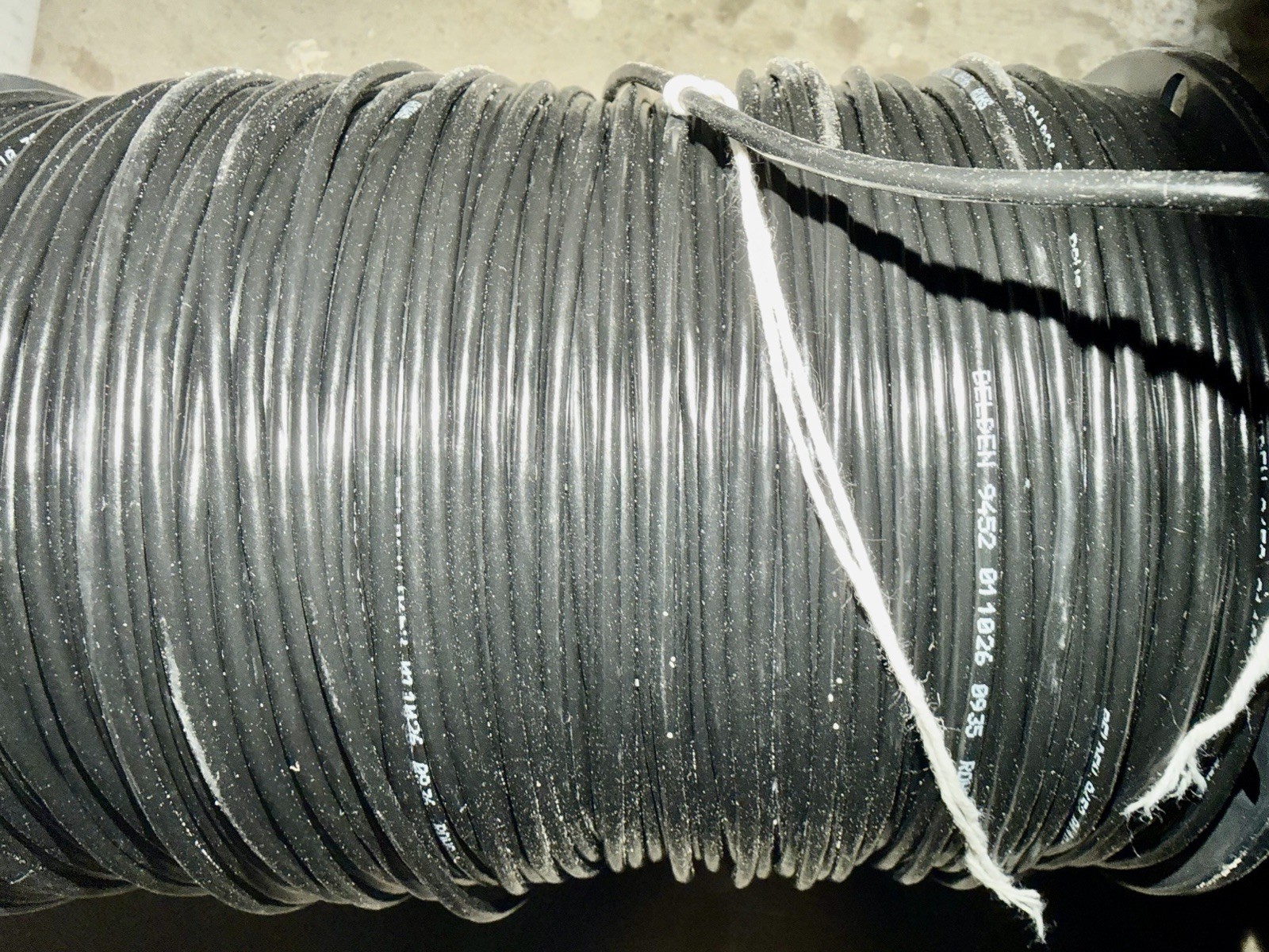 1000' Belden 9452 24 AWG 2 Conductor Shielded Microphone Cable Black 200V