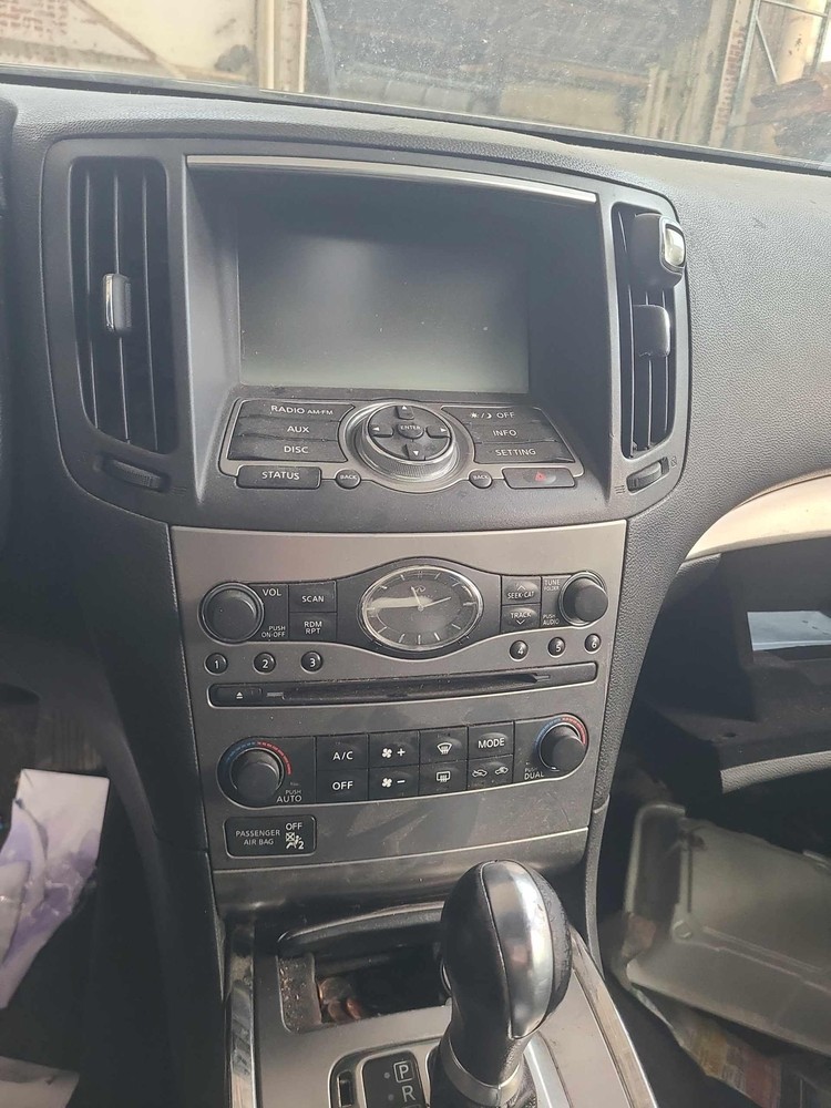 10-13 INFINITI G37 CONTROL PANEL UNDER NAV SCREEN OEM 3.7L