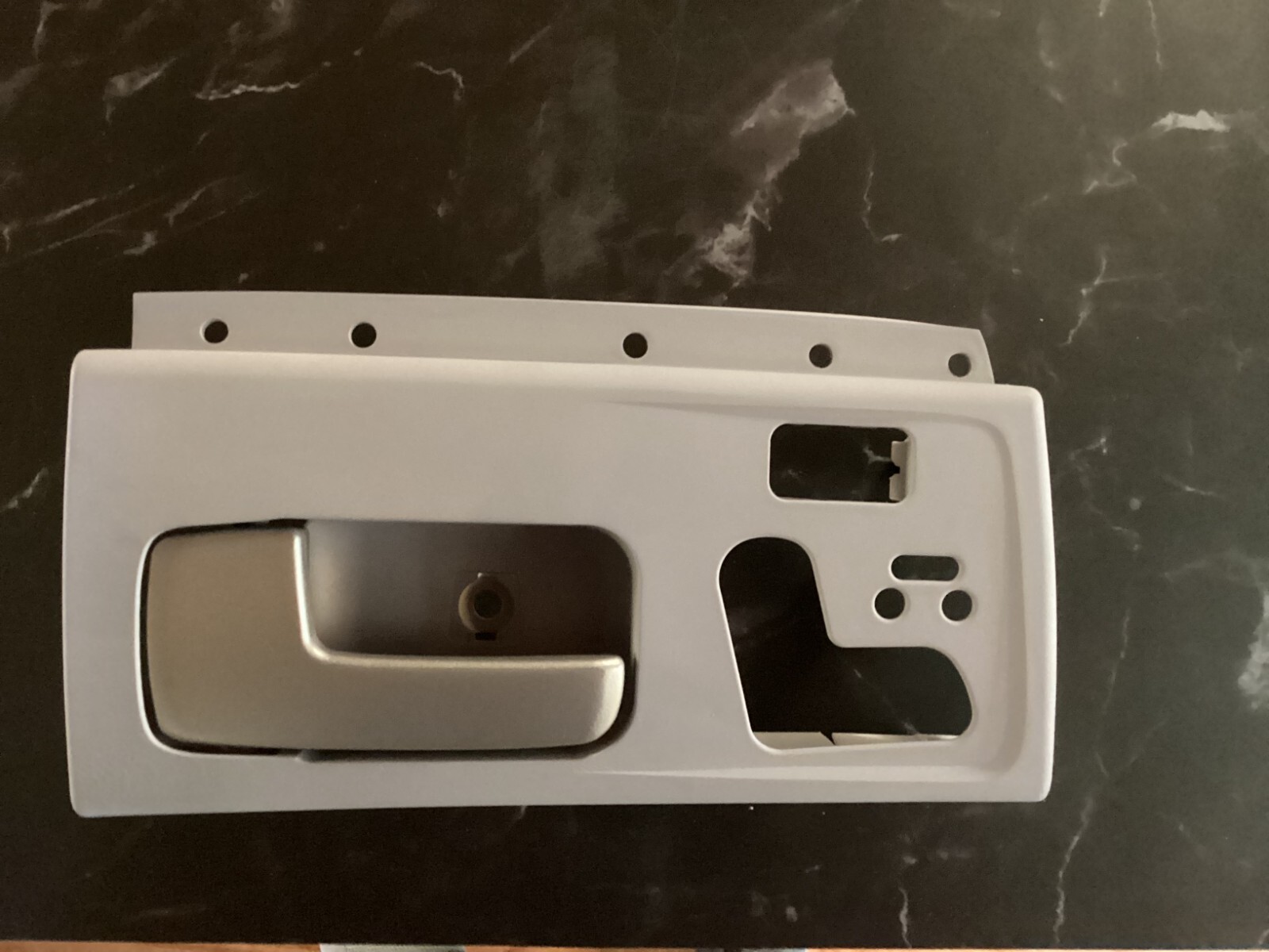 Lincoln Towncar 2003-2011 Drivers Side Door Panel Handle Bezel Heat-Air-Memory