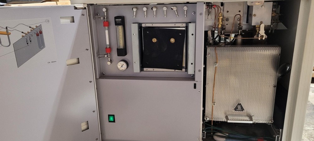 Elementar Vario MACRO Cube Analyzer