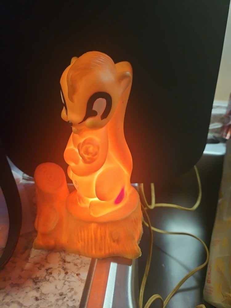 Very Old Squirrel Night Light Lamp, Underwriters Laboratories Inc LAMP WORKS