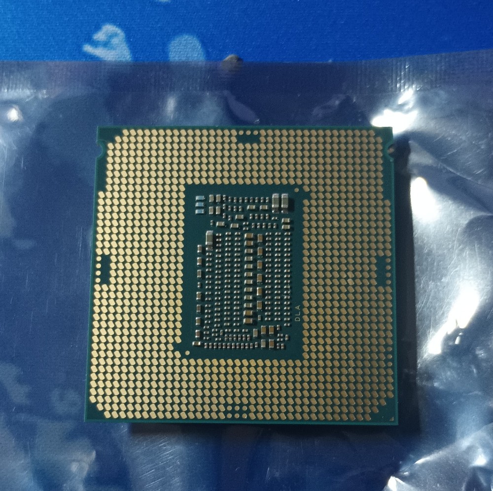 Intel Core i9-9900KF SRG1A 3.60GHz Desktop CPU Processor Core i9 9th Gen