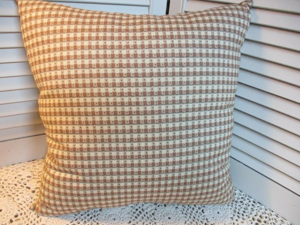 COUNTRY CHICKEN PILLOW