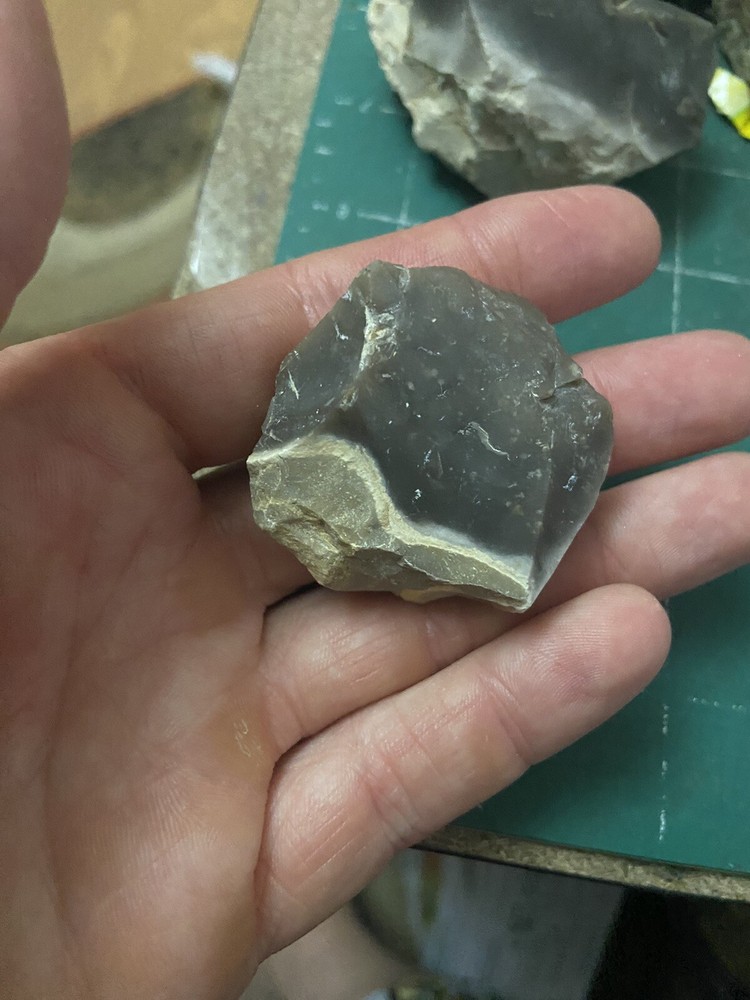 40g Georgetown Texas Flint Rock Quality Knapping Fire Making Material Nice edges