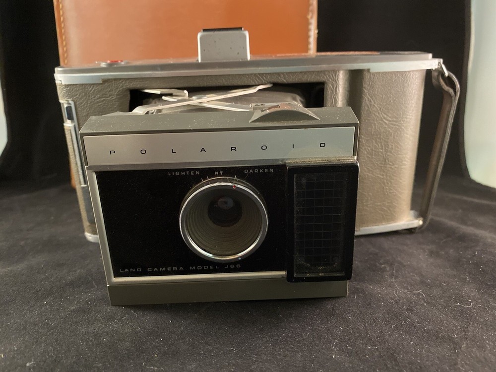 Polaroid Land Camera Model J66 with Case Flash And Adapter-Untested