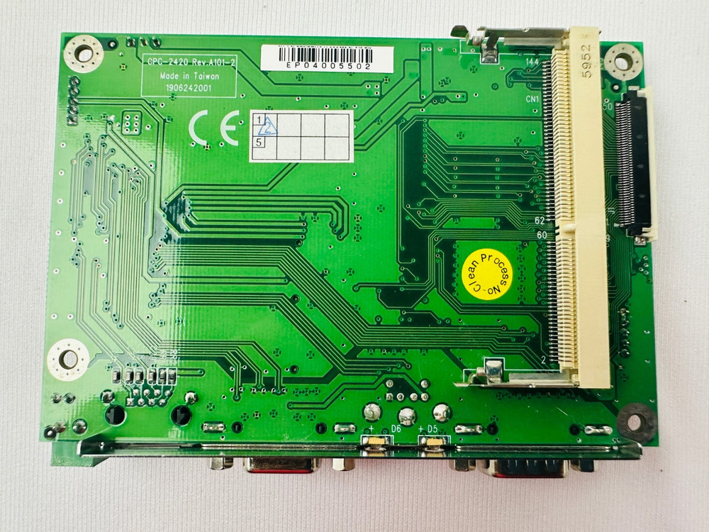 Advantech CPC-2420 2.5" Carrier Board