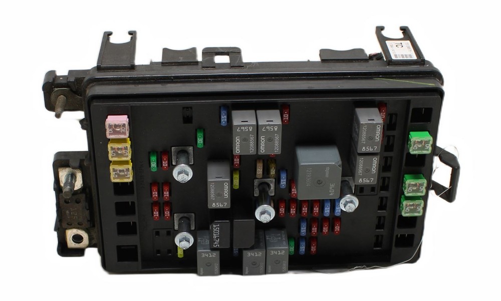 Fuse Box Engine Fits 04-05 ENVOY 1537428