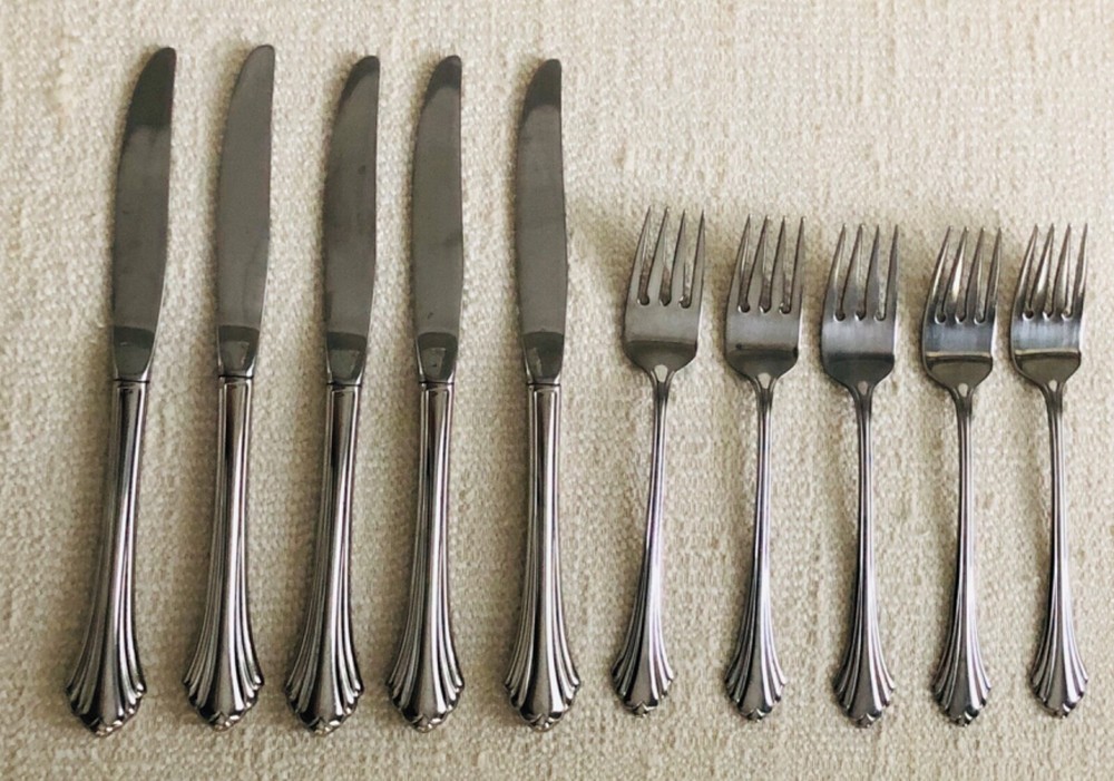 Oneida BANCROFT Stainless 5 Dinner Knives & 5 Salad Forks
