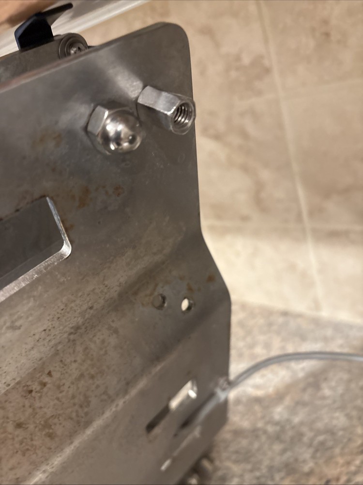 Sartorius CAPS1U-100EE-LU Scale, Combics 2 Display / In Rough Shape