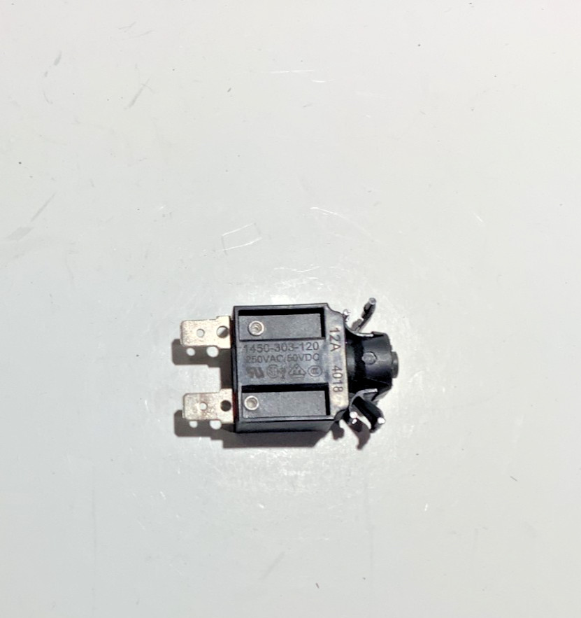 Phoenix 12 Amp AirMax Reset Button (4035752)