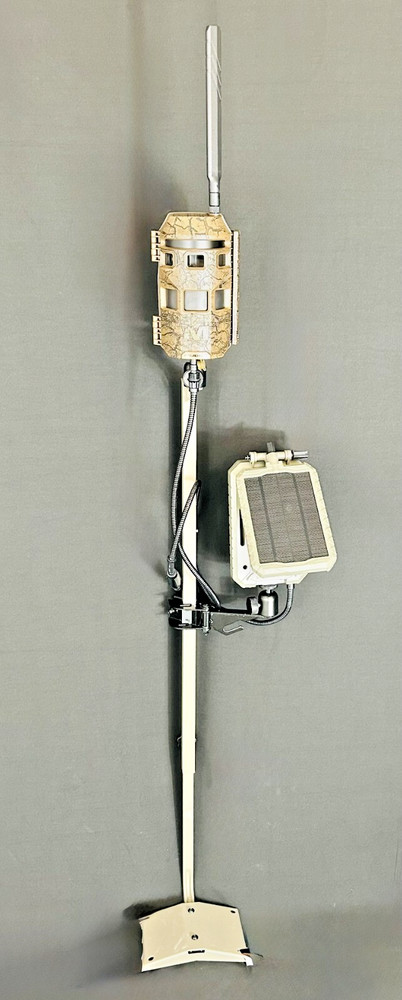 Muddy Trifecta 180 Cell Camera Package with Pole Lithium Battery Solar Panel New