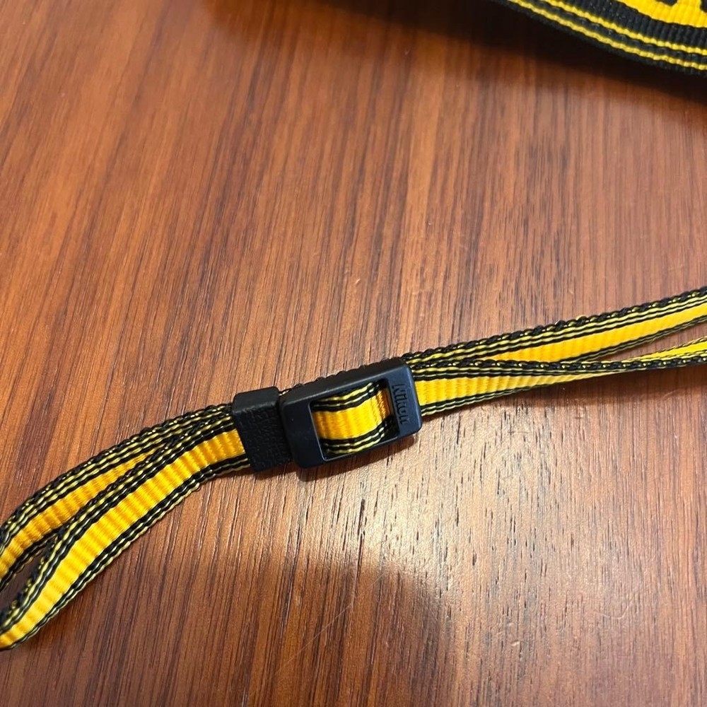 Nikon Camera Strap Yellow Black Adjustable Shoulder Neck Strap Genuine Mint