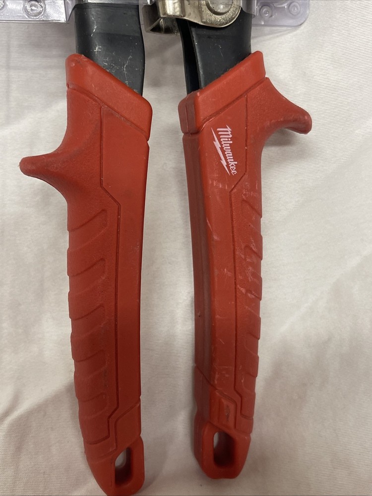Milwaukee (48-22-4510) Snips - Red
