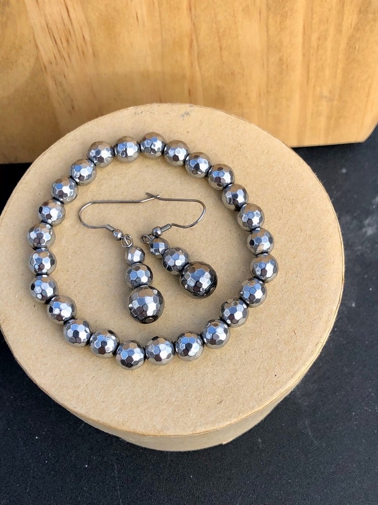 Silver tone necklace earring beaded bracelet set D-9