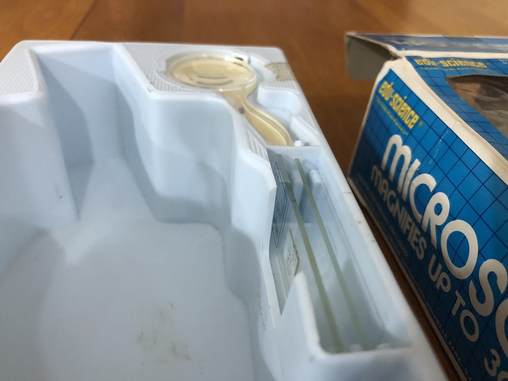 VINTAGE EDU-SCIENCE MICROSCOPE IN PACKAGE W/ACCESSORIES JAPAN MADE