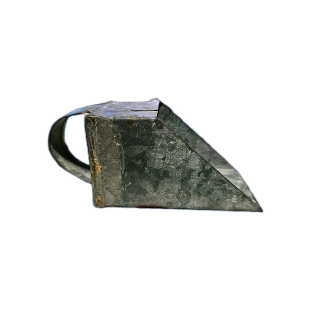 Vintage Metal Scoup