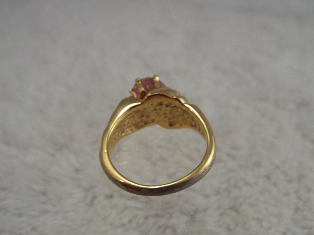 Goldtone Pink Rhinestone Ring ~ Size 8.5 (C75)