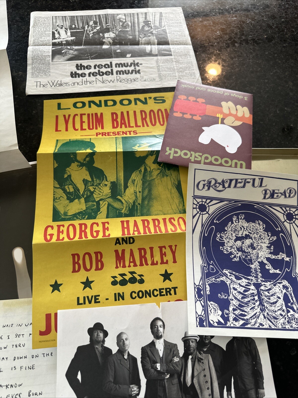 Bob Marley Reproduction Clippings, Notes & Other Clippings In Zen Tin