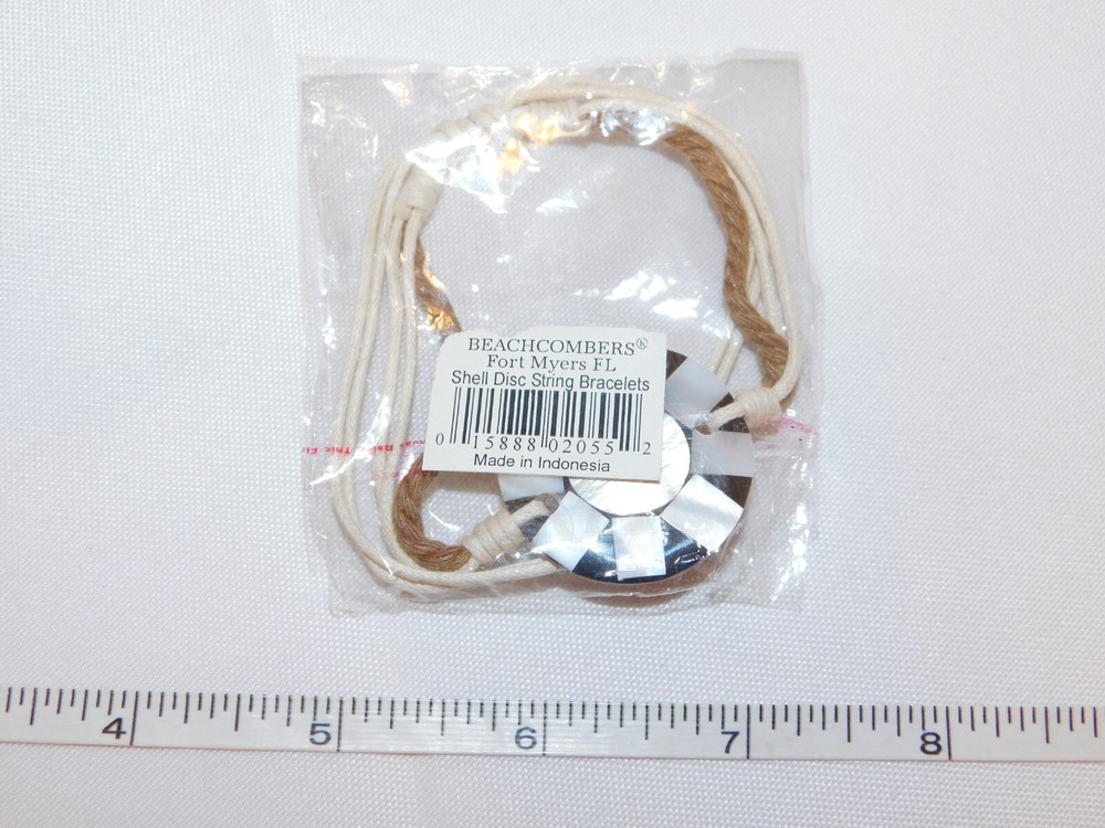 Beachcombers Fort Myers Florida Shell Disc String Bracelet Multi-Colored NOS