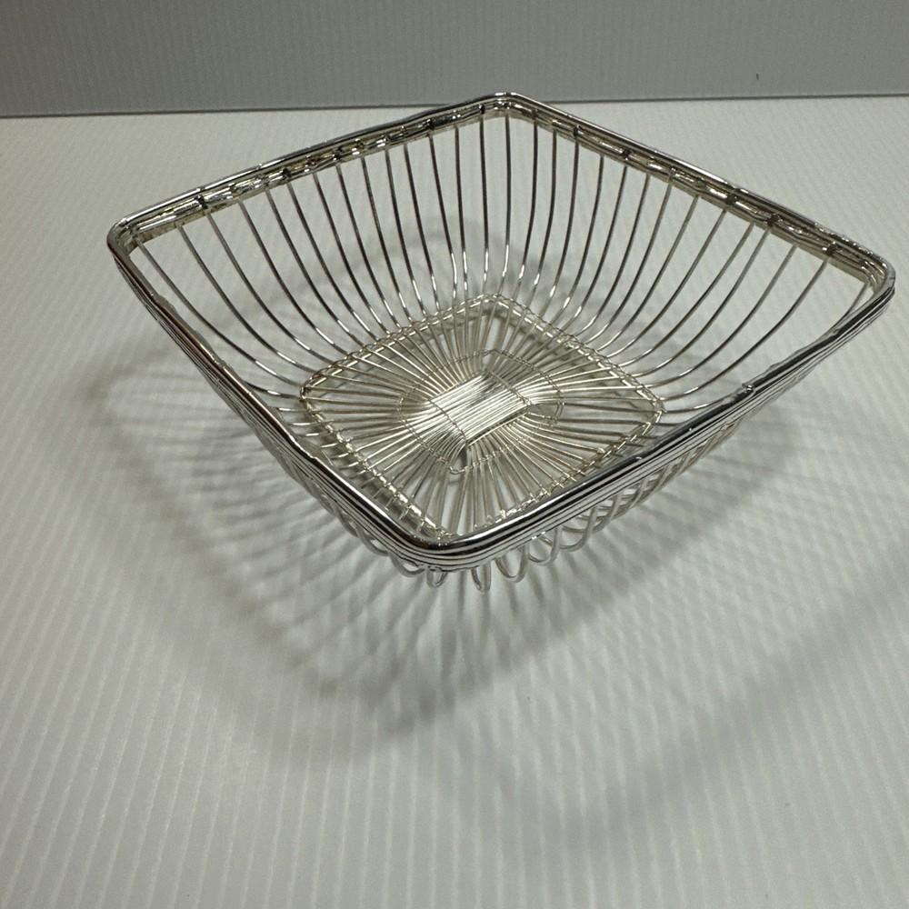 Vtg Small Silver Plated Wire Basket Square 5”x5” EUC