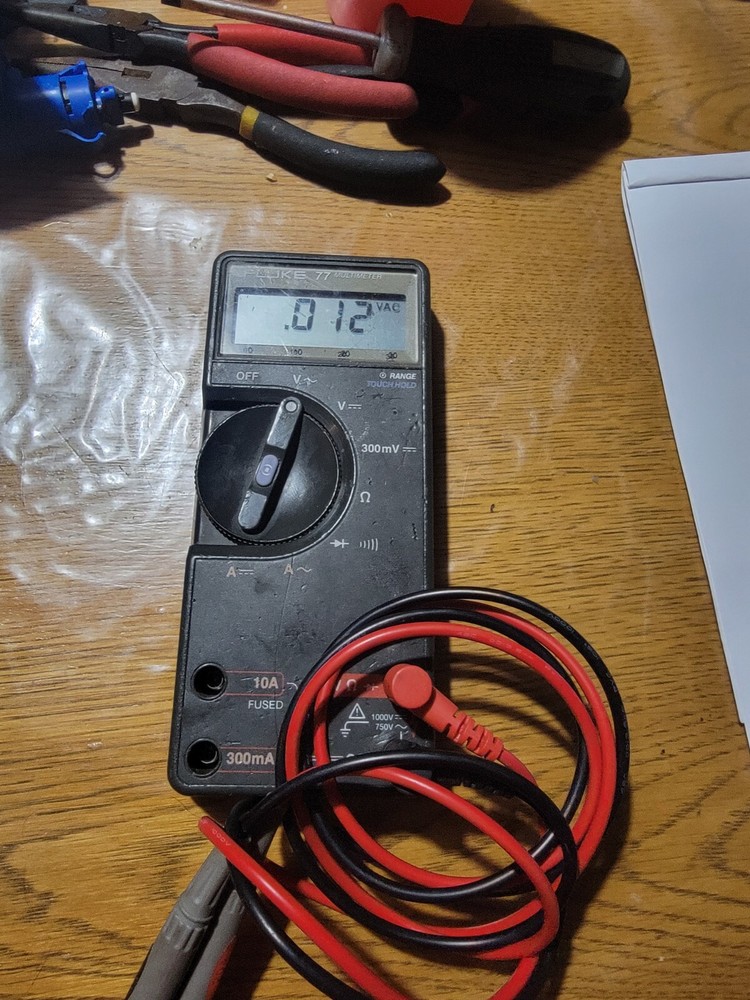 FLUKE 77 Multimeter Non Functional Parts Only