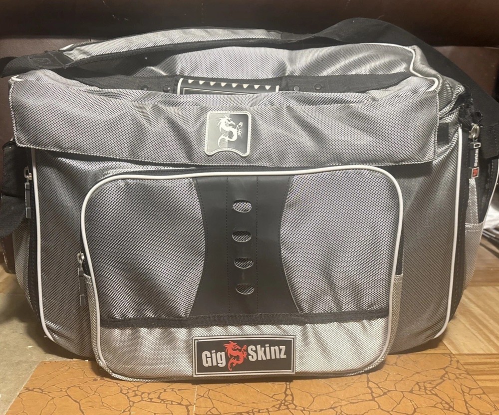 Gigskinz CD/LP DJ Equipment Rolling Bag