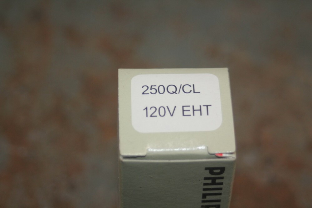 Philips Tungsten Halogen Lamp 250Q/CL/EHT120V