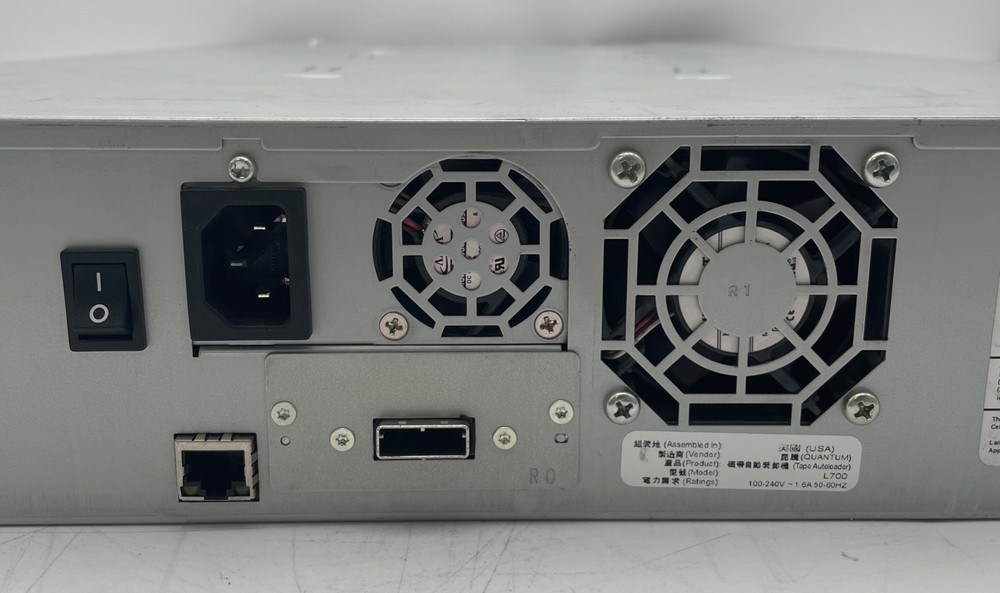 Quantum L700 Superloader 3 SCSI Tape Drive Library Auto Loader