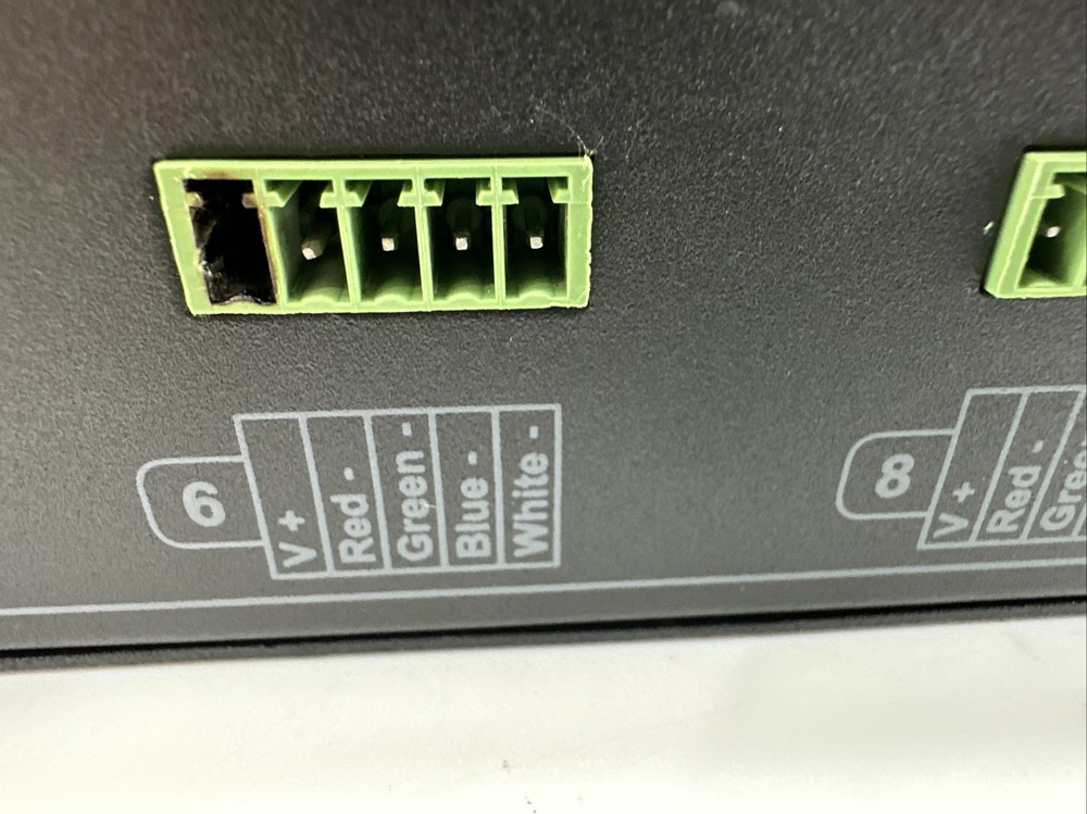 ELATION ELAR-DRIVER-8-12V READ